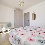 Casa Sara 아파트